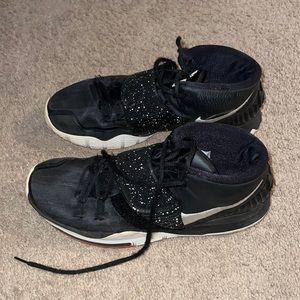 Nike Kyrie 6